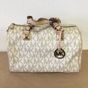 Michael Kors White Vanilla MK Signature Doctor Bag